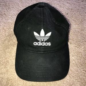 Gorgeous adidas black and white hat!